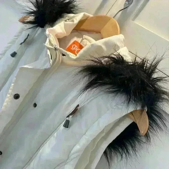 Sporto Women’s Puffer Vest Cream Faux Fur Trim Hooded Drawstring Size Medium NWT - Picture 10 of 13